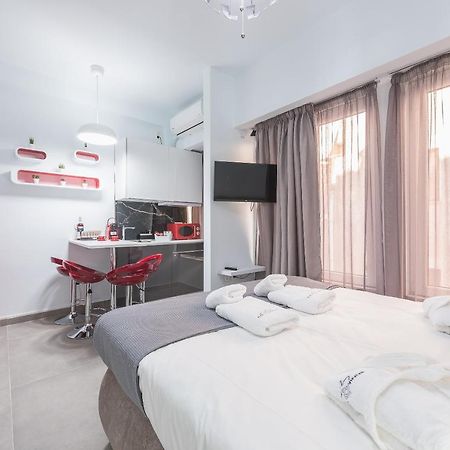 Iguana Gold Luxury Suites 1Min From Ermou Str Athene Buitenkant foto
