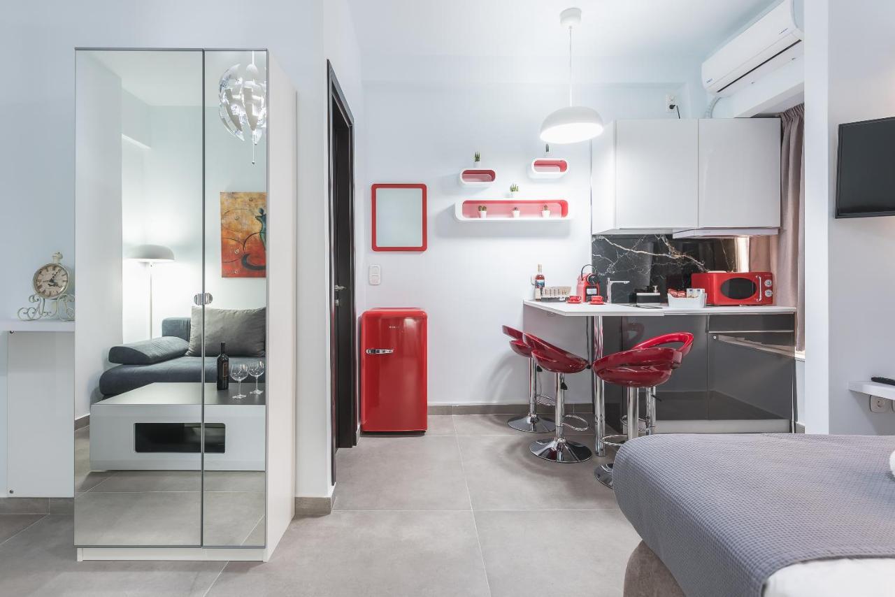 Iguana Gold Luxury Suites 1Min From Ermou Str Athene Buitenkant foto